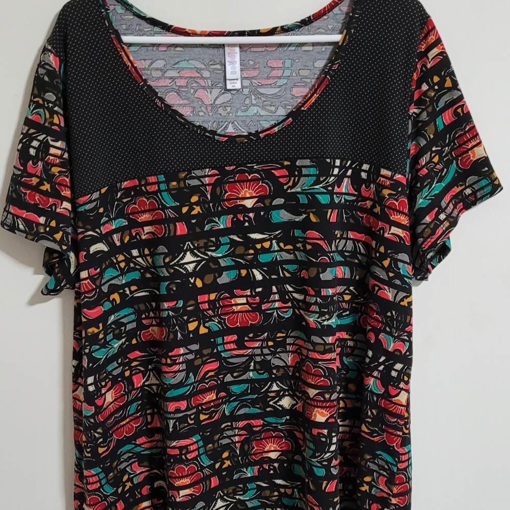 LuLaRoe Classic T